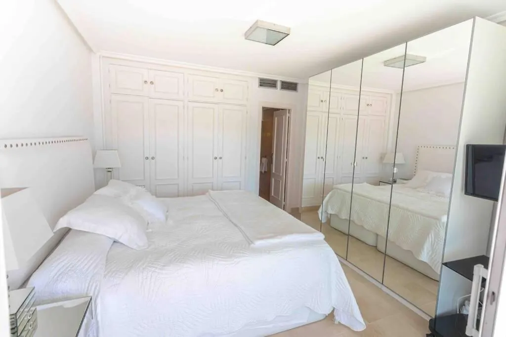 Brigth Apartment/2Bed/2Bath/100M Beach/Sea Views Marbella