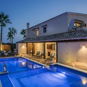 3* Oda ve Kahvaltı The By The Beach House