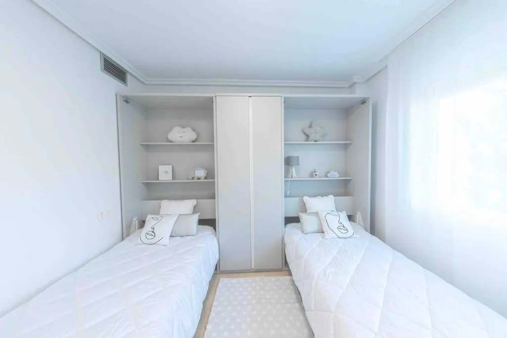 Brigth Apartment/2Bed/2Bath/100M Beach/Sea Views Marbella Apartament